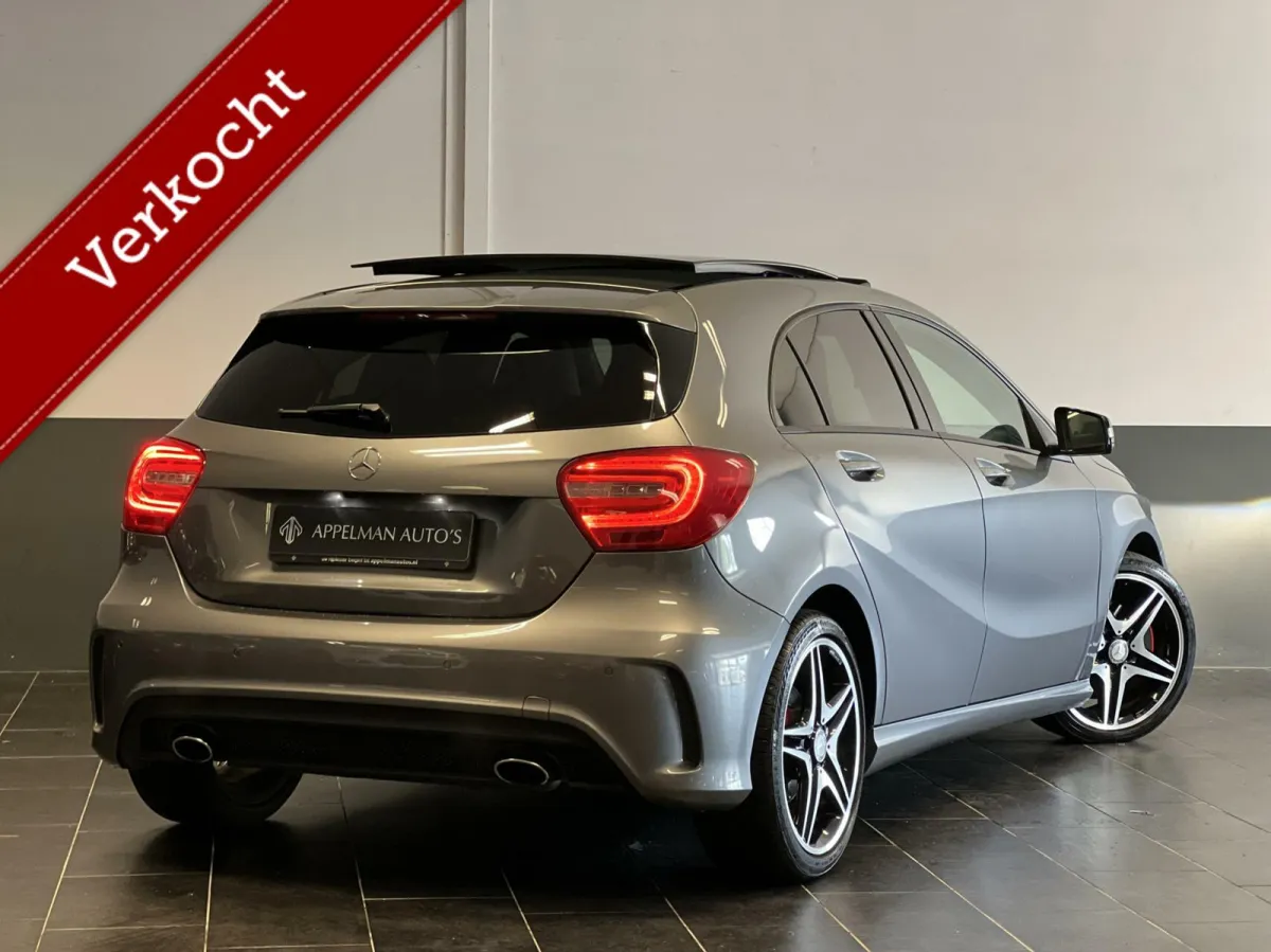 200 Ambition AMG Night | Pano | Camera |
