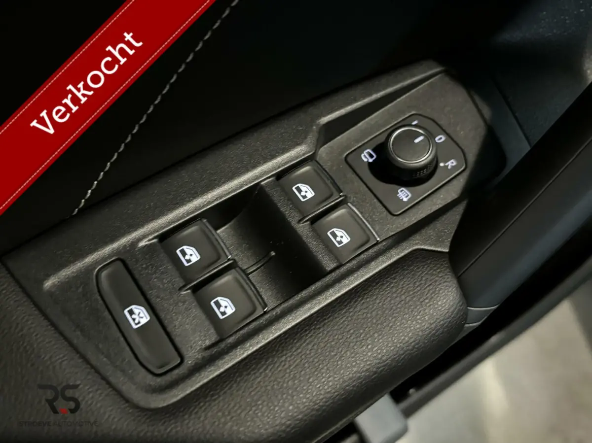 1.4 TSI eHybrid R-Line Buss.+ | Navi | LED | ACC | Camera | PDC | DAB | Virtual Cockpit | Trekh. |