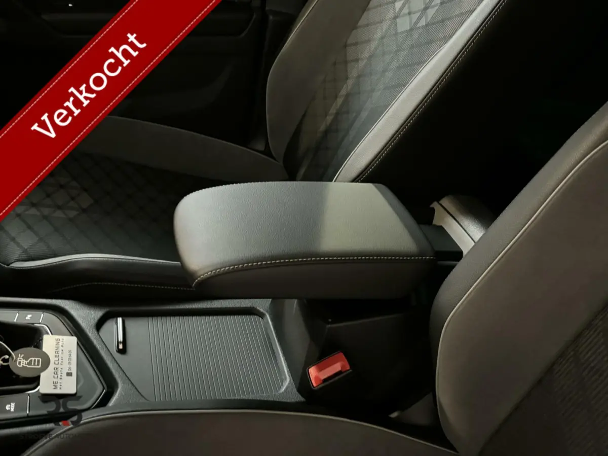 1.4 TSI eHybrid R-Line Buss.+ | Navi | LED | ACC | Camera | PDC | DAB | Virtual Cockpit | Trekh. |