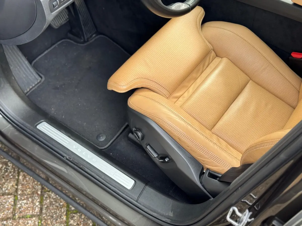 2.0 T8 Twin Engine AWD Inscription 2018 FULL NAP!