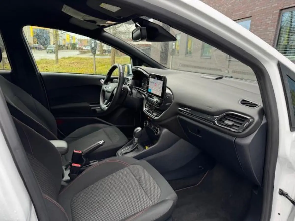 1.0 EcoBoost ST-Line X