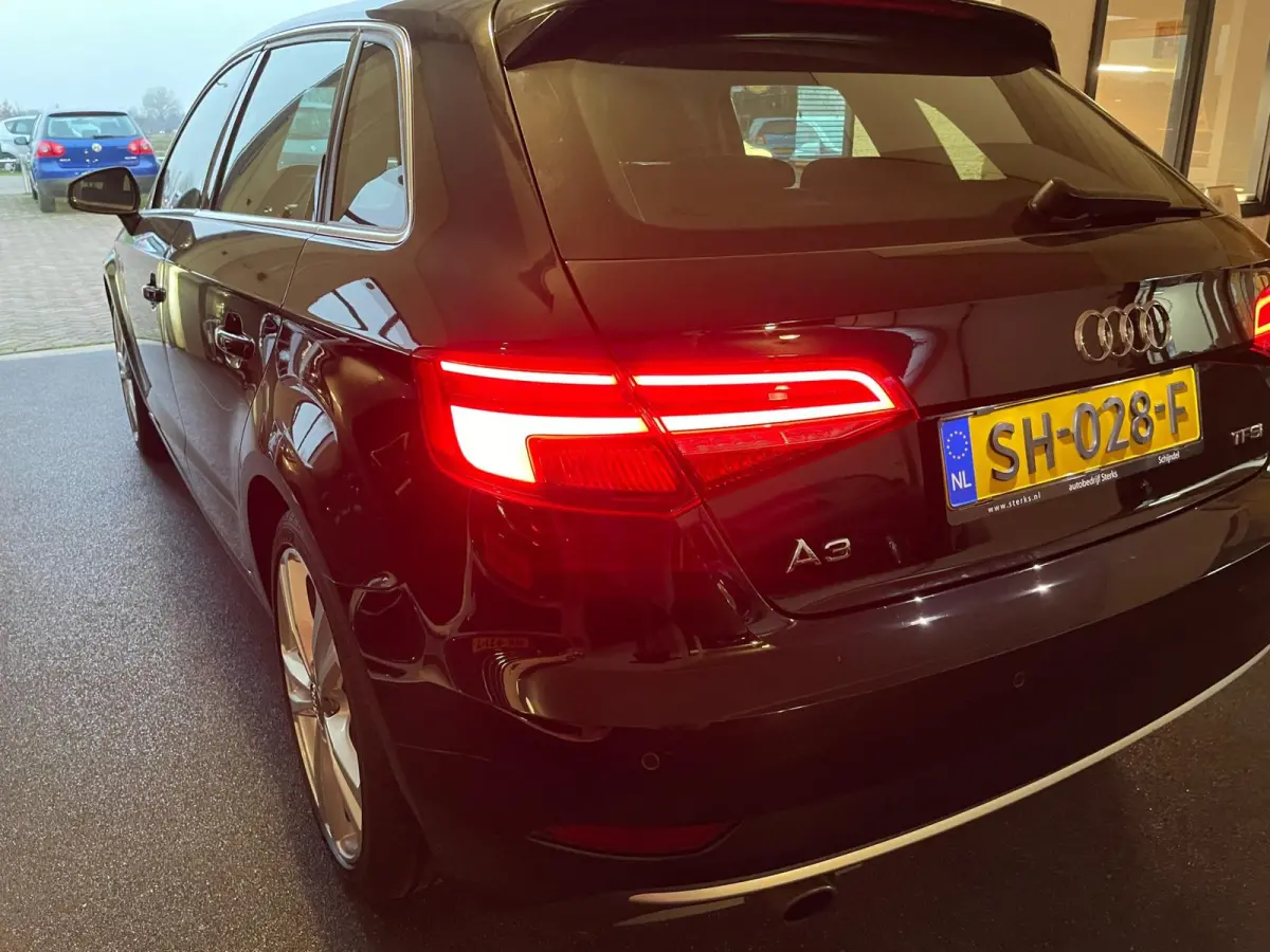 1.0 TFSI Sport Lease Edition LED VERL. NAVI 18"lm velgen