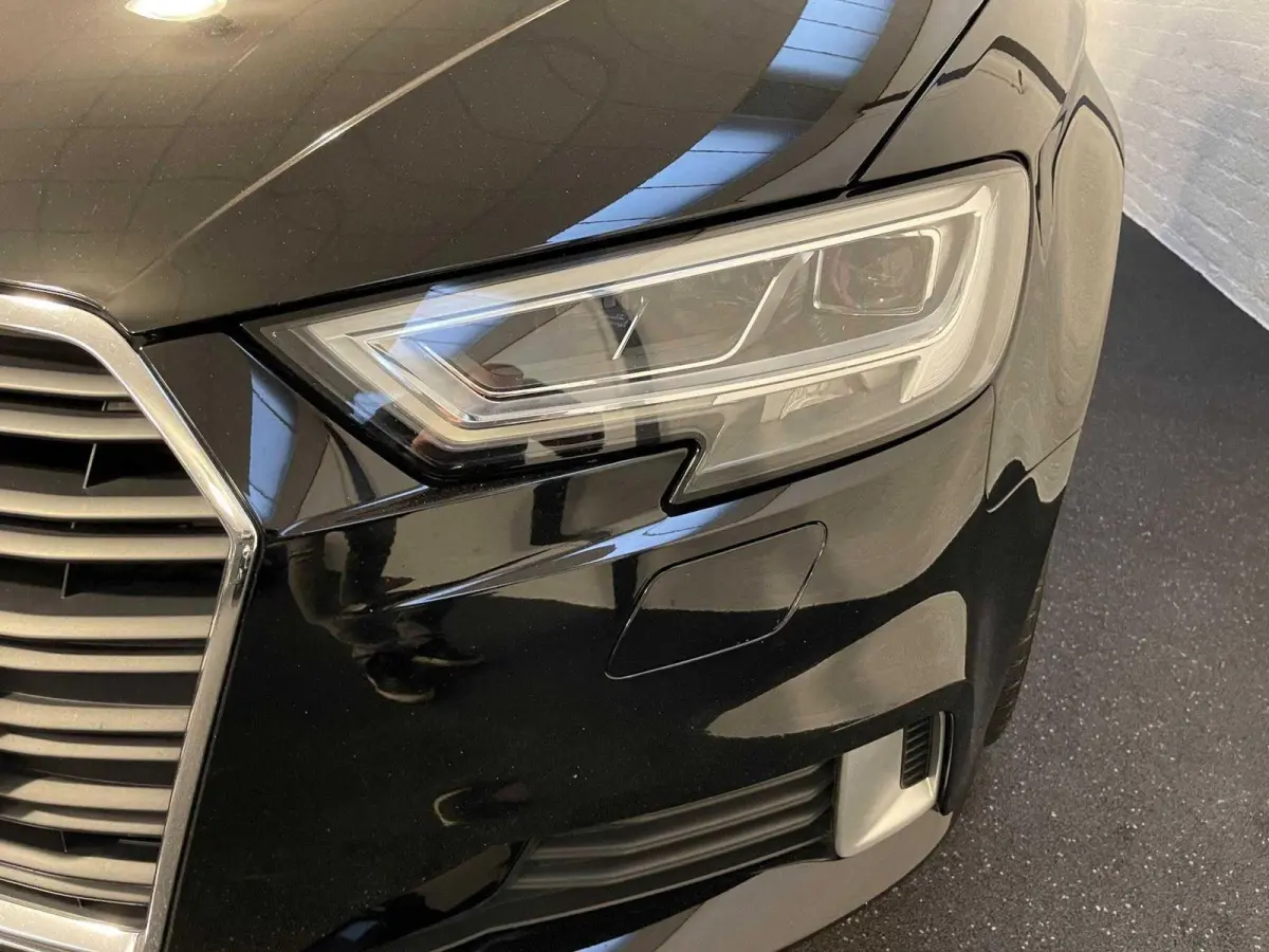 1.0 TFSI Sport Lease Edition LED VERL. NAVI 18"lm velgen