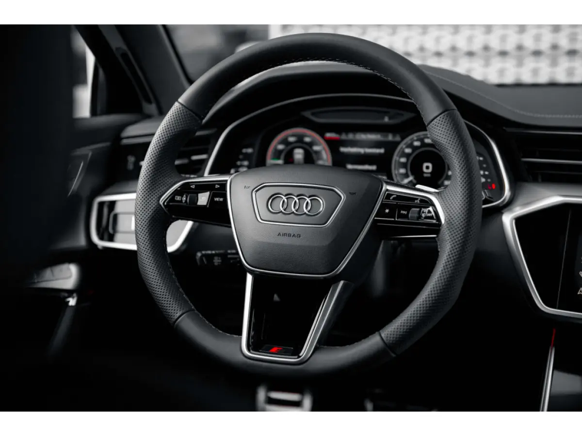 50 TFSI e quattro S edition Competition Automaat | Verwarmbare voorstoelen | Matrix LED-koplampen | Sportstoelen voor | Bekleding Leder/stof "Sequenz" | Achteruitrijcamera