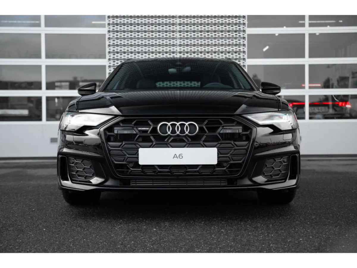 50 TFSI e quattro S edition Competition Automaat | Verwarmbare voorstoelen | Matrix LED-koplampen | Sportstoelen voor | Bekleding Leder/stof "Sequenz" | Achteruitrijcamera