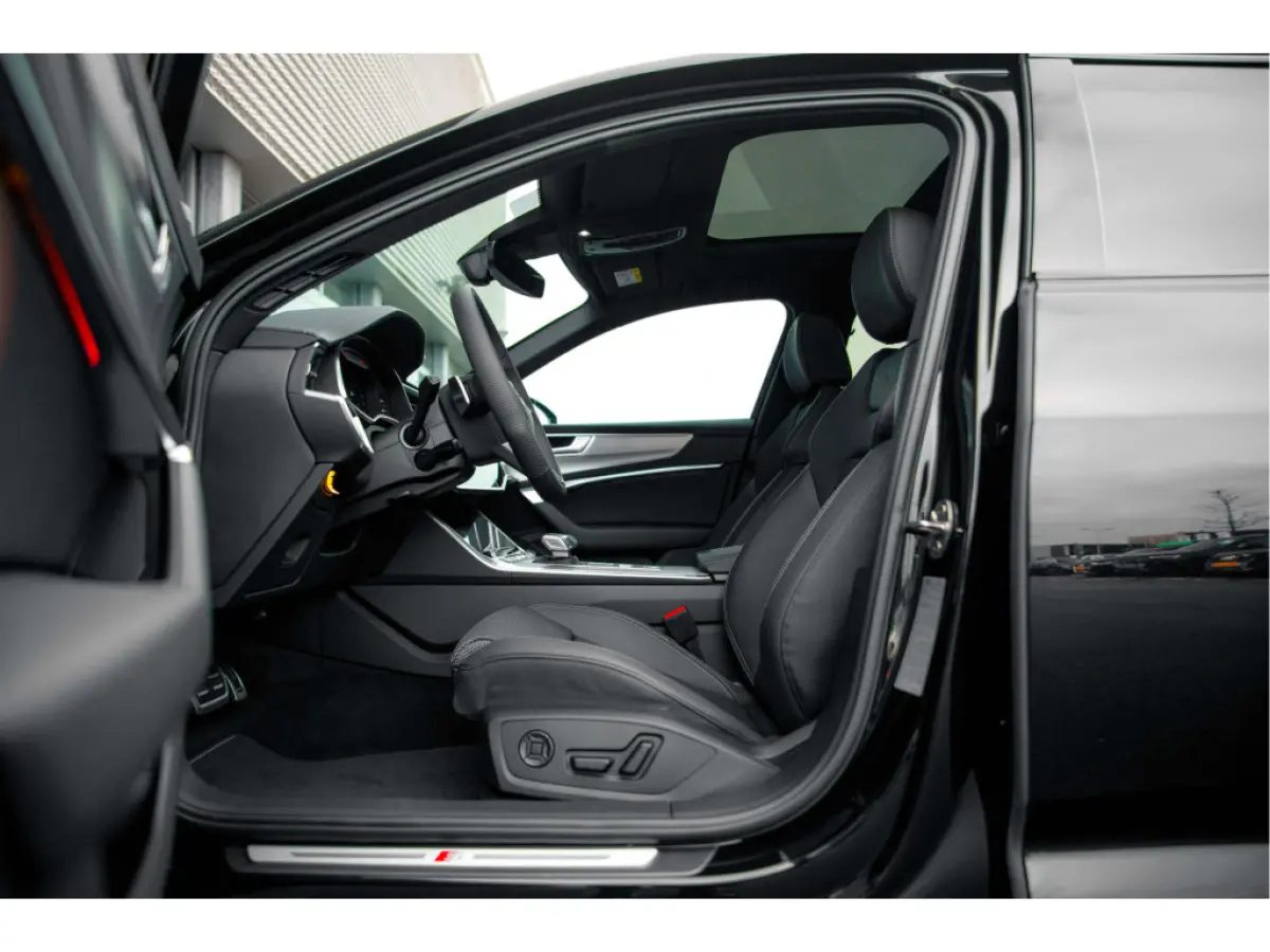 50 TFSI e quattro S edition Competition Automaat | Verwarmbare voorstoelen | Matrix LED-koplampen | Sportstoelen voor | Bekleding Leder/stof "Sequenz" | Achteruitrijcamera