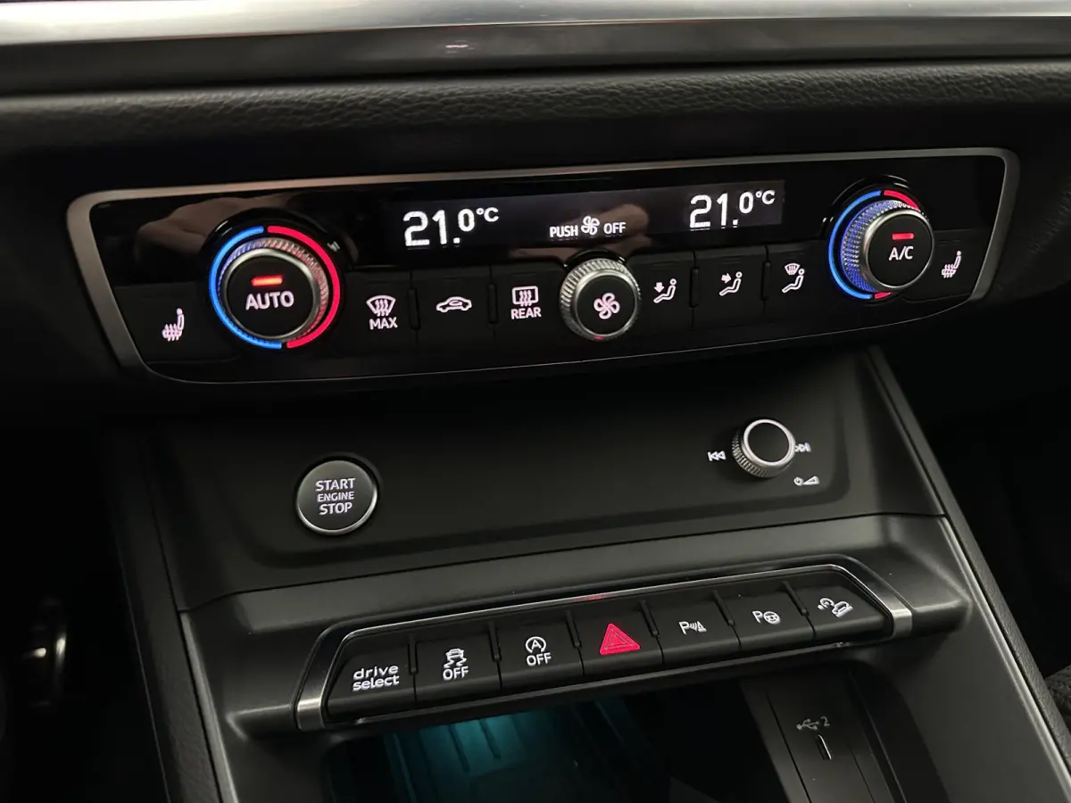 45 2.0TFSI Quattro DAK VIRTUAL ACC TREKHAAK CARPLAY