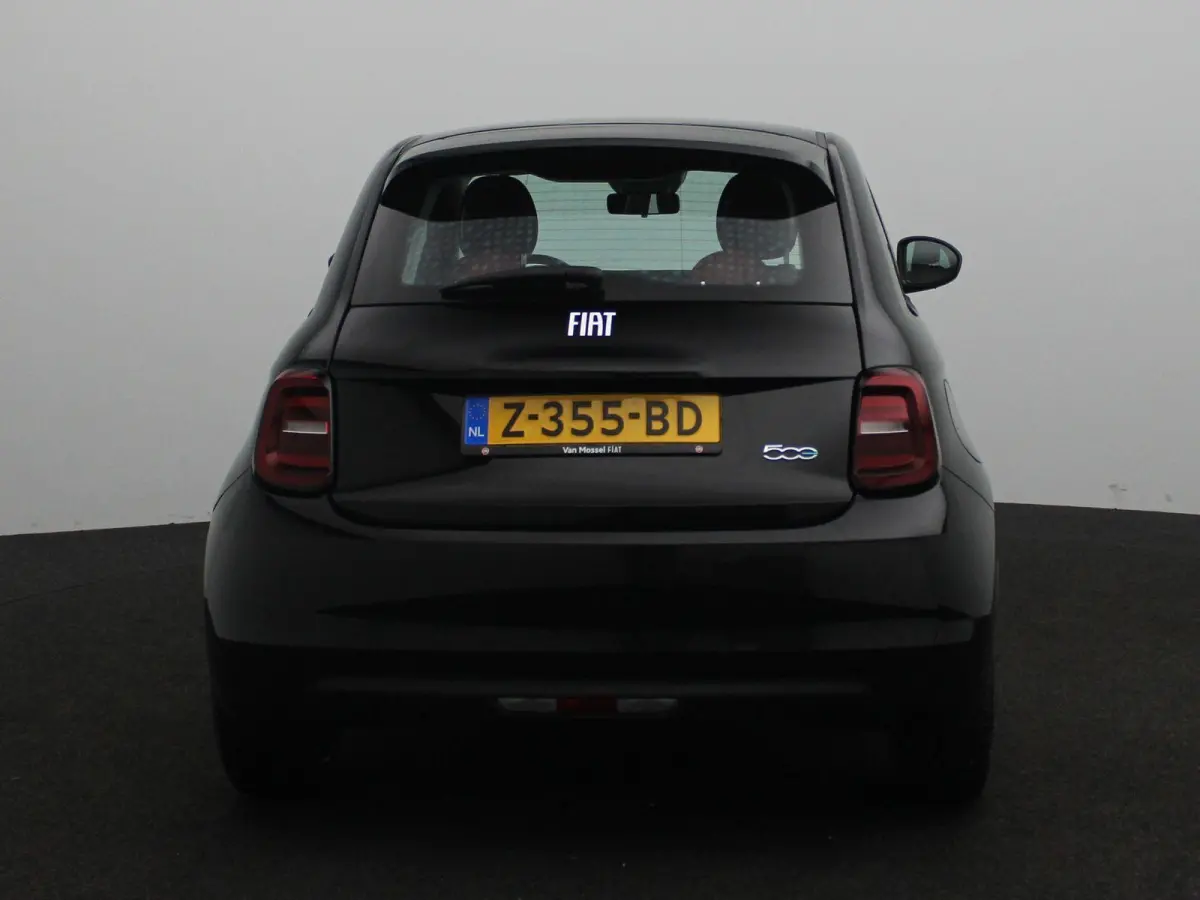 42 kWh | Lederen bekleding |