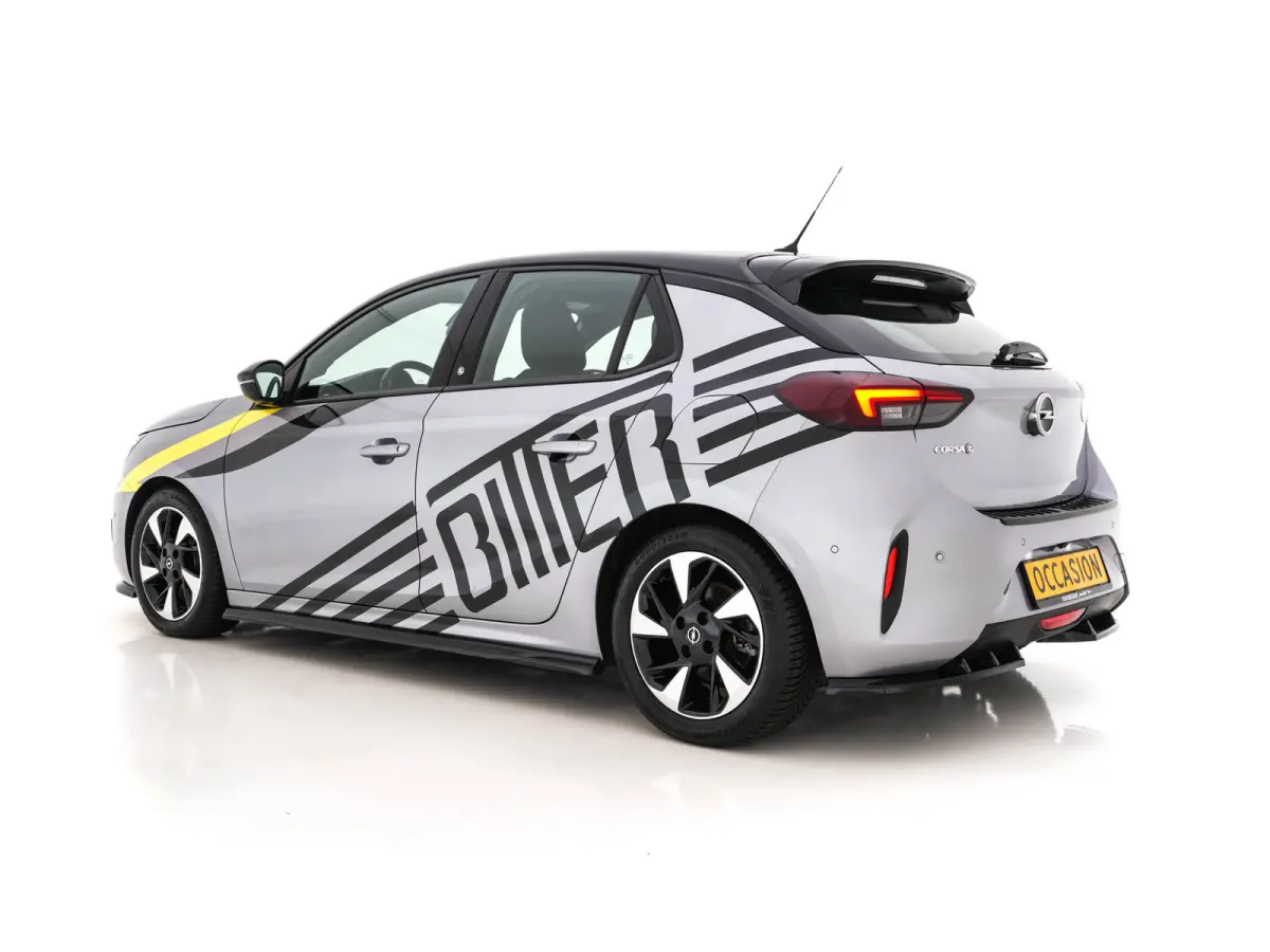 GS-Line Bitter-Edition 50 kWh [ 3-Fase ] (INCL-BTW) Aut.* HEATPUMP | LEATHER-MICROFIBRE | ADAPTIVE-CRUISE | CARPLAY | CCS-FASTLOADER | FULL-LED | HEATED-SPORTSEATS | DAB+ | ECC | LANE-ASSIST