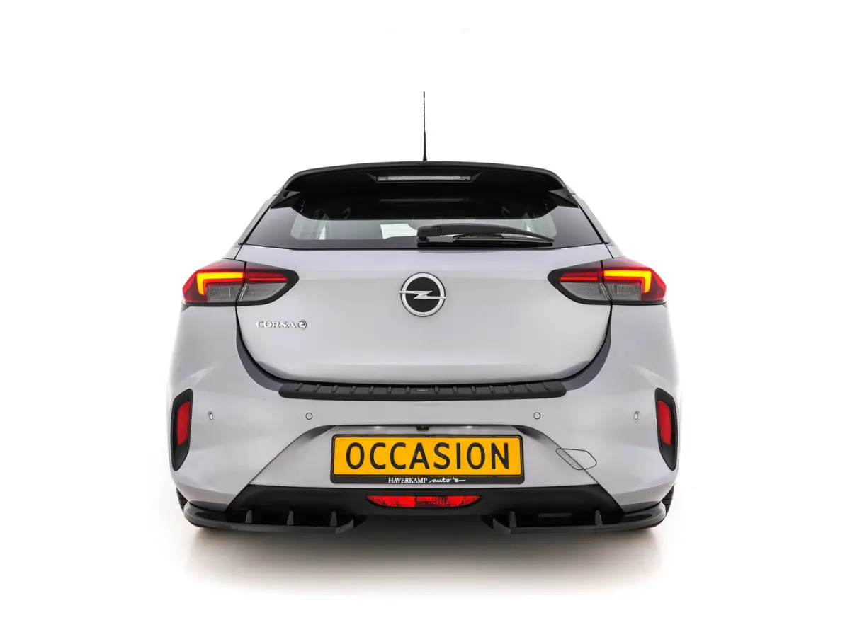 GS-Line Bitter-Edition 50 kWh [ 3-Fase ] (INCL-BTW) Aut.* HEATPUMP | LEATHER-MICROFIBRE | ADAPTIVE-CRUISE | CARPLAY | CCS-FASTLOADER | FULL-LED | HEATED-SPORTSEATS | DAB+ | ECC | LANE-ASSIST