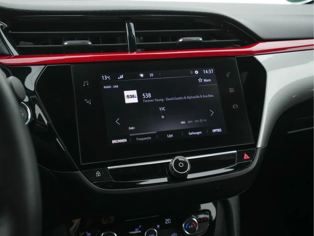 GS-Line Bitter-Edition 50 kWh [ 3-Fase ] (INCL-BTW) Aut.* HEATPUMP | LEATHER-MICROFIBRE | ADAPTIVE-CRUISE | CARPLAY | CCS-FASTLOADER | FULL-LED | HEATED-SPORTSEATS | DAB+ | ECC | LANE-ASSIST