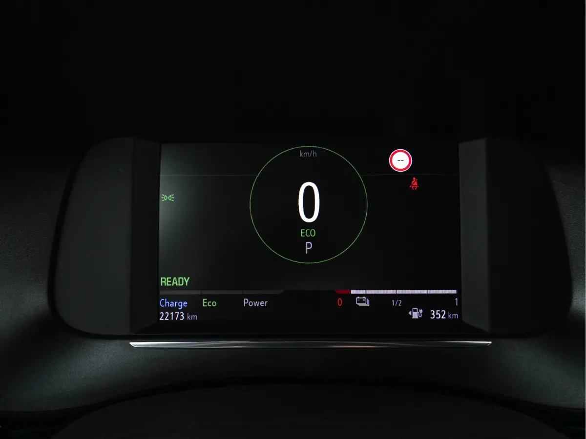 GS-Line Bitter-Edition 50 kWh [ 3-Fase ] (INCL-BTW) Aut.* HEATPUMP | LEATHER-MICROFIBRE | ADAPTIVE-CRUISE | CARPLAY | CCS-FASTLOADER | FULL-LED | HEATED-SPORTSEATS | DAB+ | ECC | LANE-ASSIST