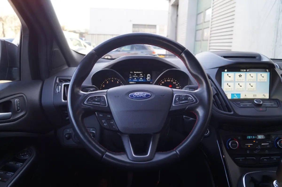 1.5 EcoBoost 120pk ST Line -NAVI-ECC-PDC-