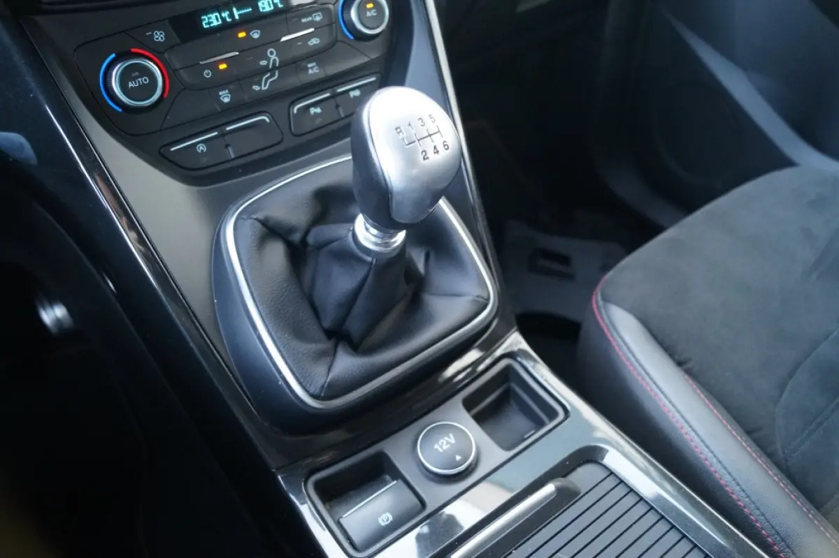 1.5 EcoBoost 120pk ST Line -NAVI-ECC-PDC-