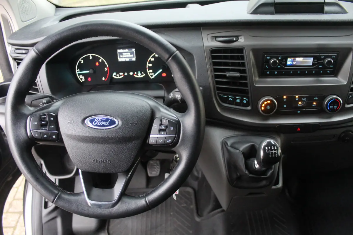300 2.0 TDCI L2H1 Euro 6 Trend, Cruise Control, Airco, PDC V+A, Trekhaak, Prijs Is Rijklaar Ex Btw