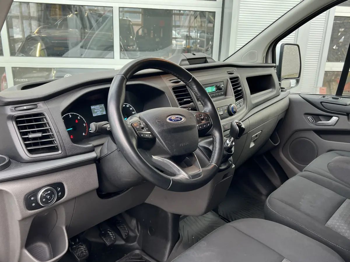 280 2.0 TDCI L1H1 Trend | Cruise Control | Parkeersensoren Voor en Achter | DAB | Airco | SideBars |