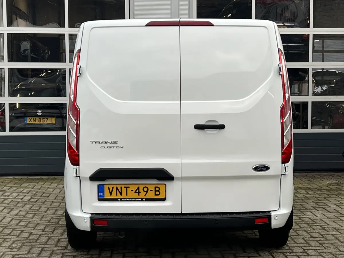 280 2.0 TDCI L1H1 Trend | Cruise Control | Parkeersensoren Voor en Achter | DAB | Airco | SideBars |