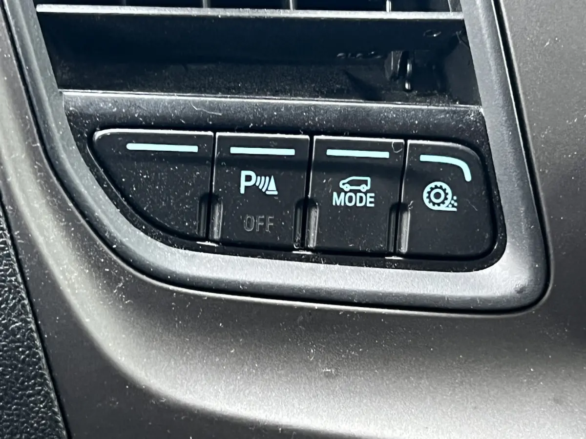 280 2.0 TDCI L1H1 Trend | Cruise Control | Parkeersensoren Voor en Achter | DAB | Airco | SideBars |