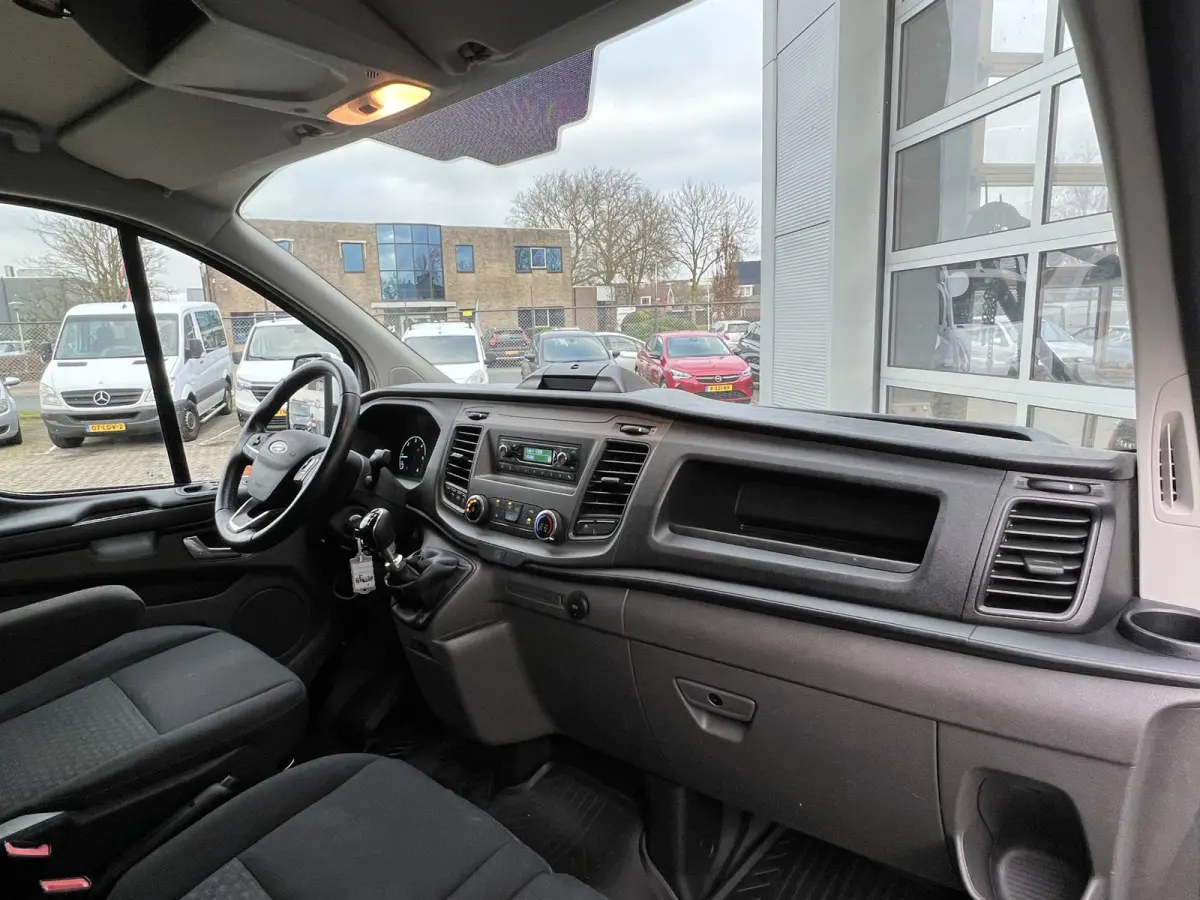 280 2.0 TDCI L1H1 Trend | Cruise Control | Parkeersensoren Voor en Achter | DAB | Airco | SideBars |