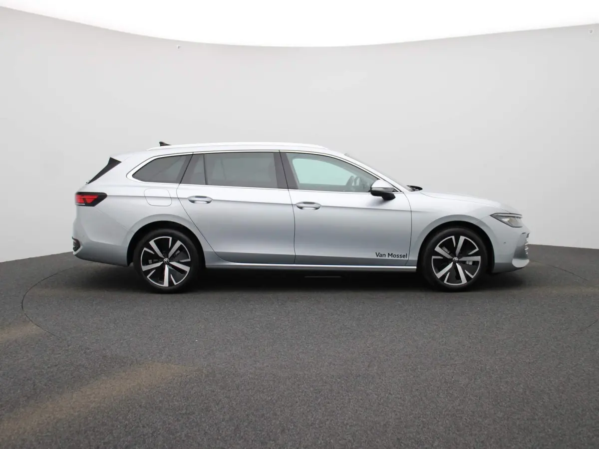 1.5 eHybrid Business 204 PK DSG | Apple Carplay | Dodehoek detectie | Grootlicht assistent | Parkeersensoren | Multimedia pakket | Regensensor | Start/stop systeem | Keyless | Massagefunctie