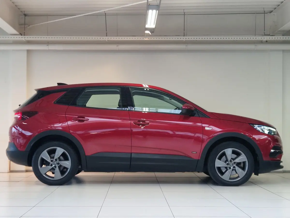 1.6 Turbo Plug-In Hybrid Business Elegance | 225PK | SOH 90,5% | Navigatie | Parkeersensoren voor en achter | Apple CarPlay / Android Auto |