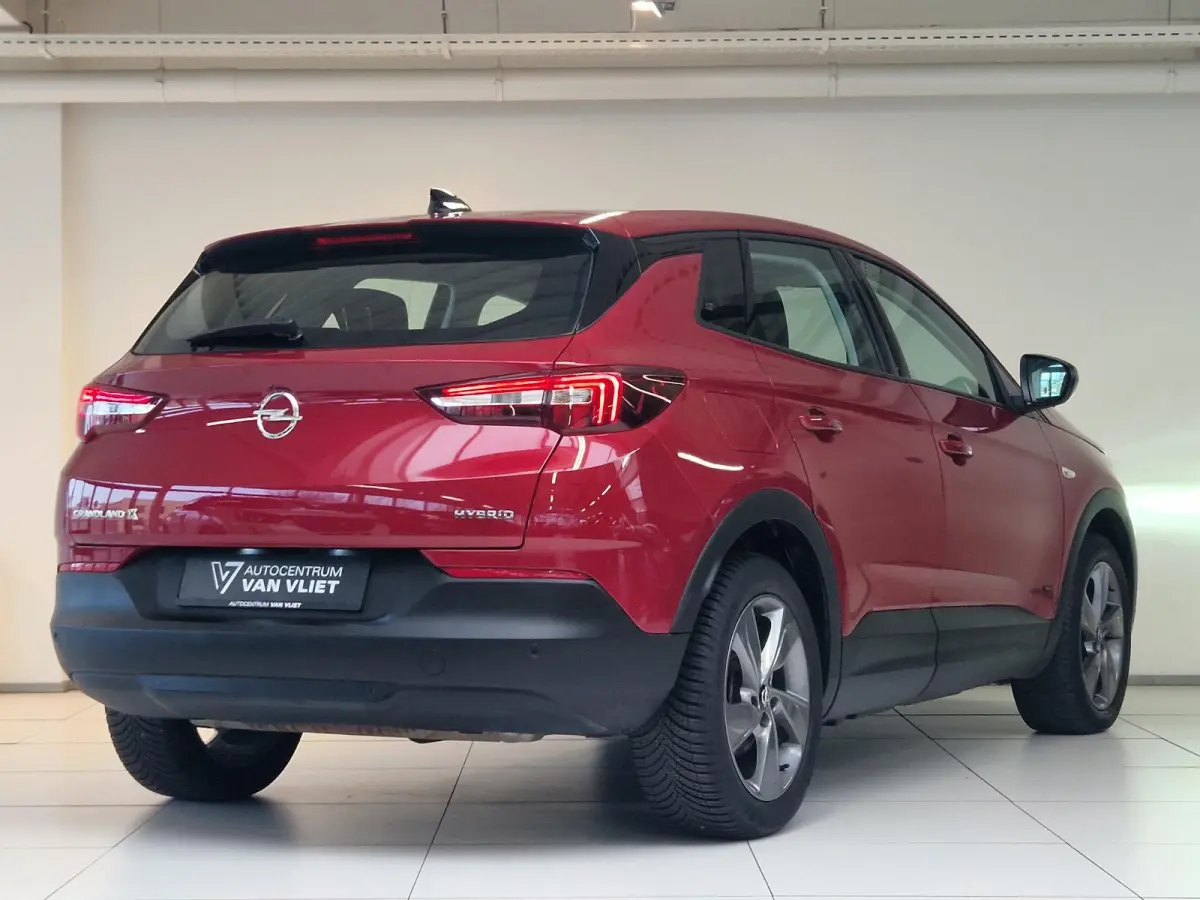 1.6 Turbo Plug-In Hybrid Business Elegance | 225PK | SOH 90,5% | Navigatie | Parkeersensoren voor en achter | Apple CarPlay / Android Auto |