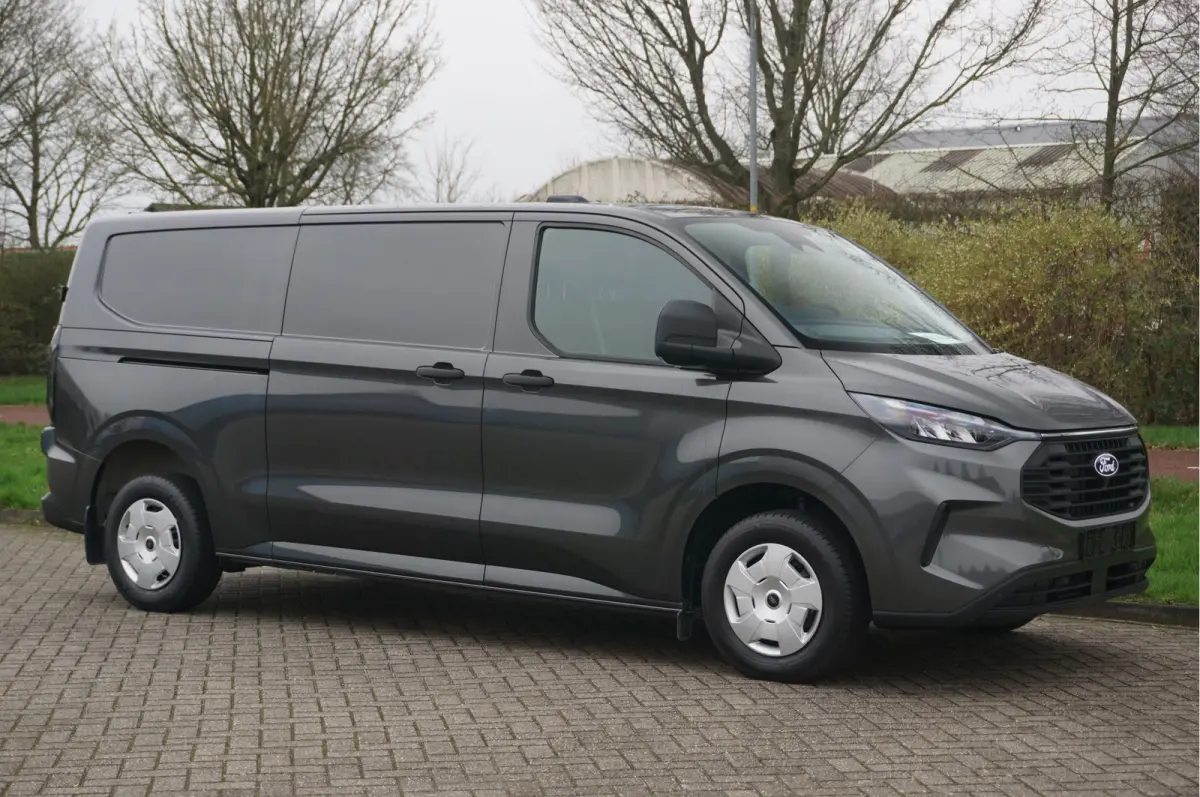 300L 136PK Trend BPM VRIJ!! 13" Sync Navi, Adap. Cruise, Cam, LED, Trekhaak!! NR. 265