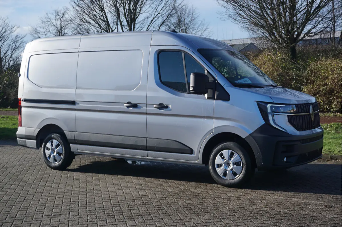 T35 170PK L2H2 BPM VRIJ!! 10" R-Link Navi, Camera, LED 2x Schuifdeur!! NR. 753