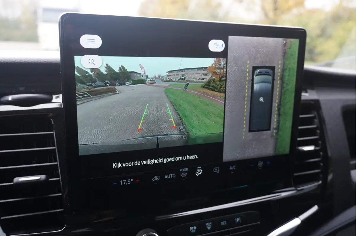 350L 130PK L3H2 LDT BPM VRIJ!! 10" Navi, 360° Cam, Adap. Cruise, LM Velgen!! NR. 776