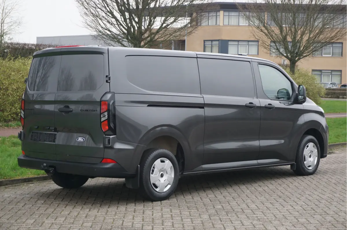 300L 136PK Trend BPM VRIJ!! 13" Sync Navi, Adap. Cruise, Cam, LED, Trekhaak!! NR. 264