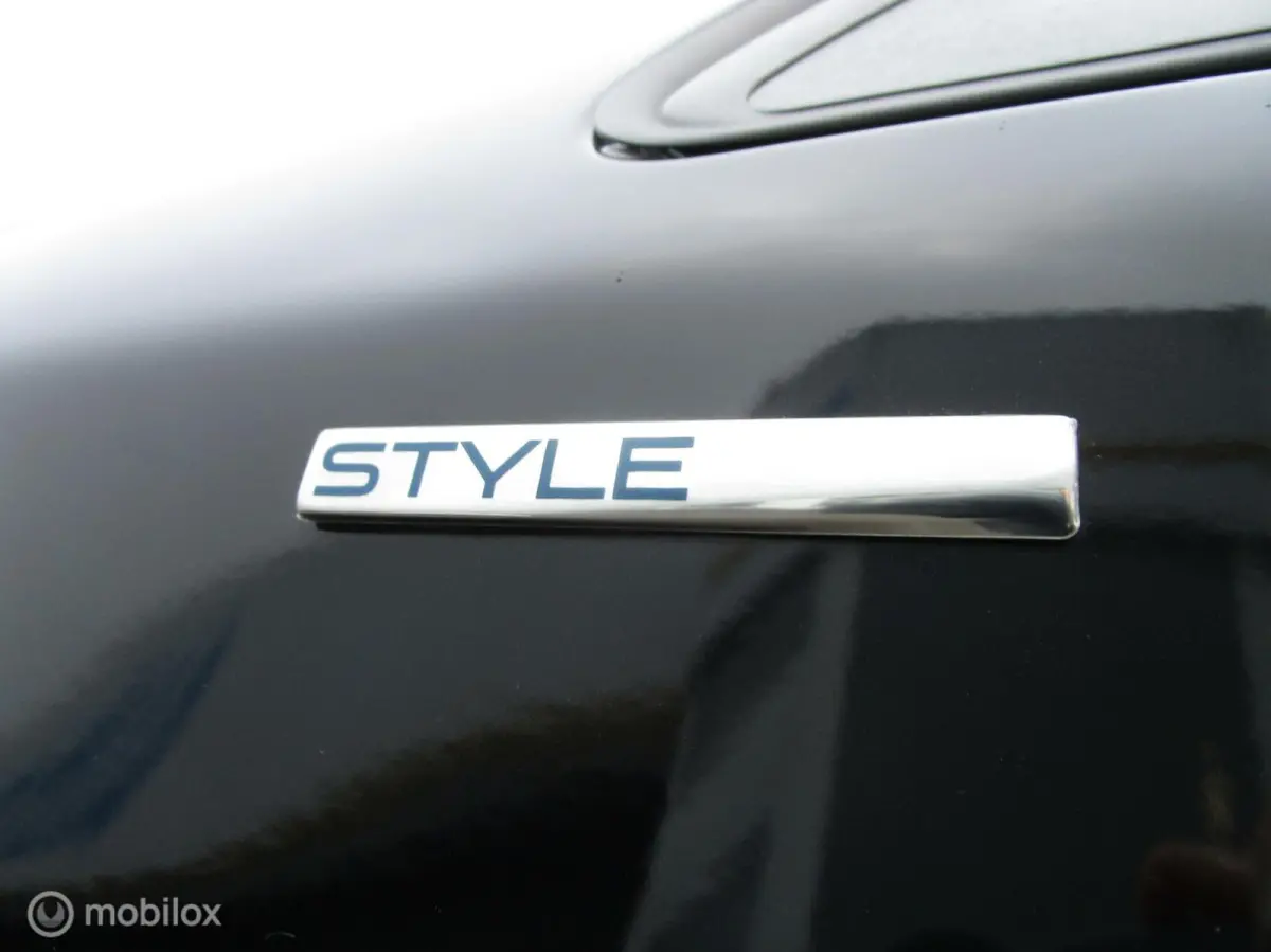 1.2 STYLE - NAVIGATIE - TREKHAAK - LMV