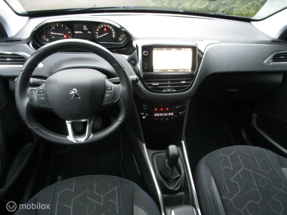 1.2 STYLE - NAVIGATIE - TREKHAAK - LMV