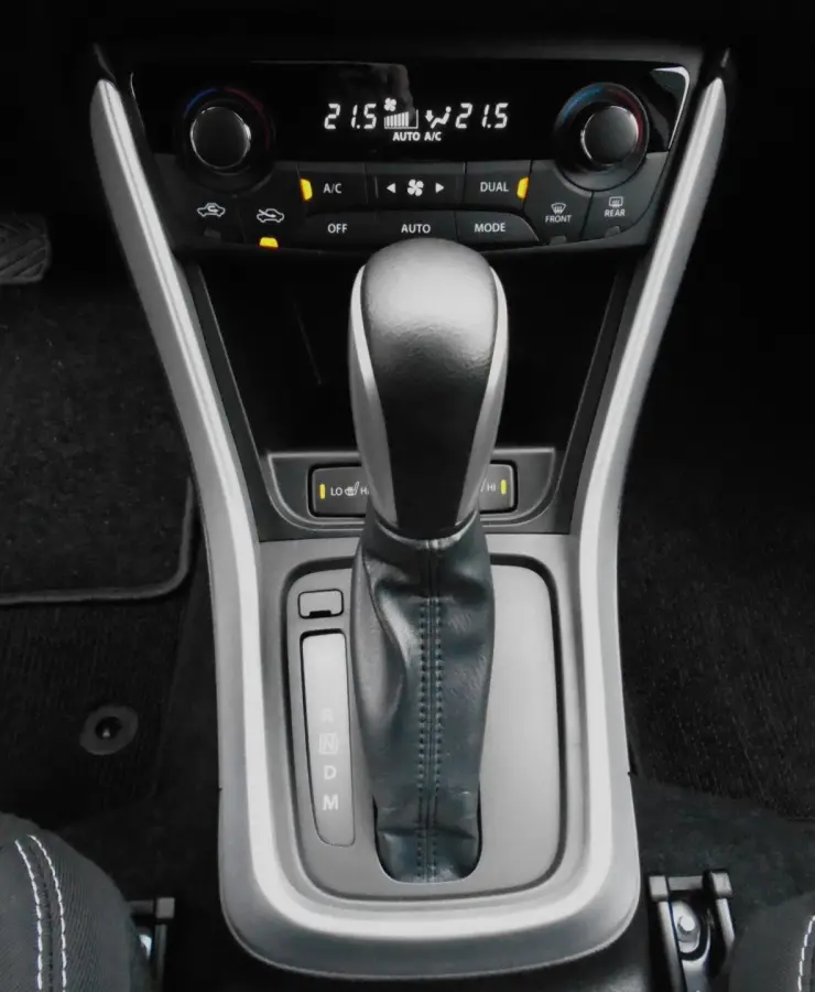 1.4 Boosterjet Select Smart Hybrid,Automaat,Navi,Camera