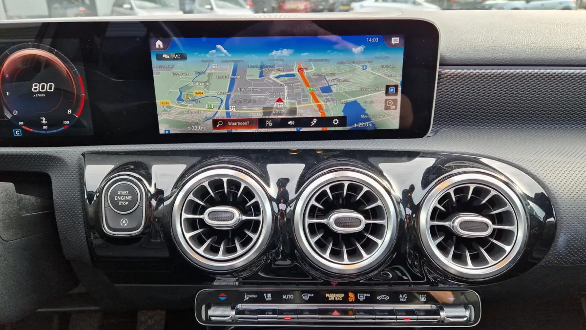 200 Premium Plus AMG-Line