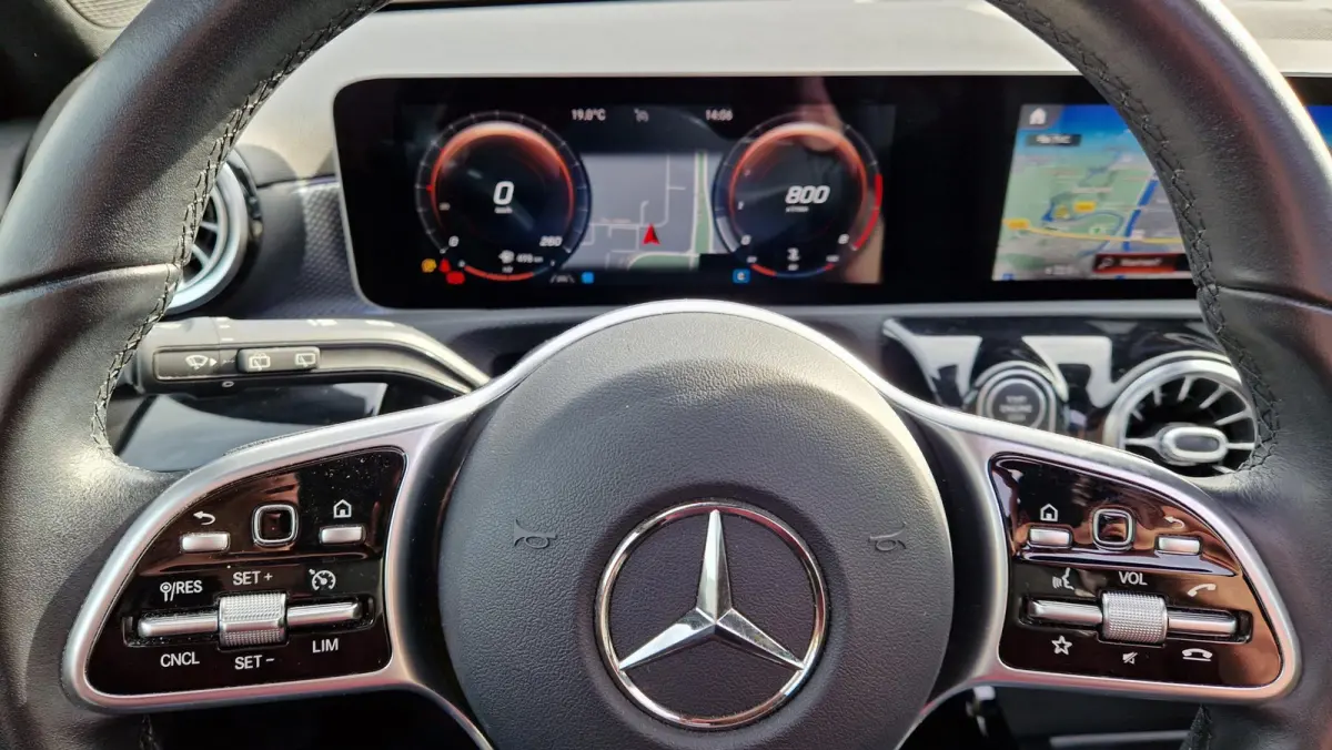 200 Premium Plus AMG-Line