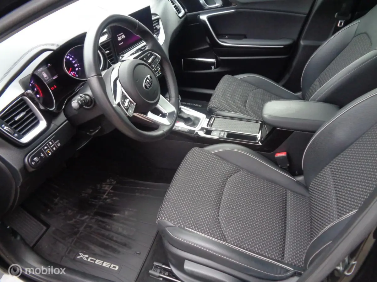 1.4 T-GDi Executive/AUTOMAAT/Navi/Panoramadak/Half Leer/18''Lm/Trekhaak/JBL-sound/1st eig