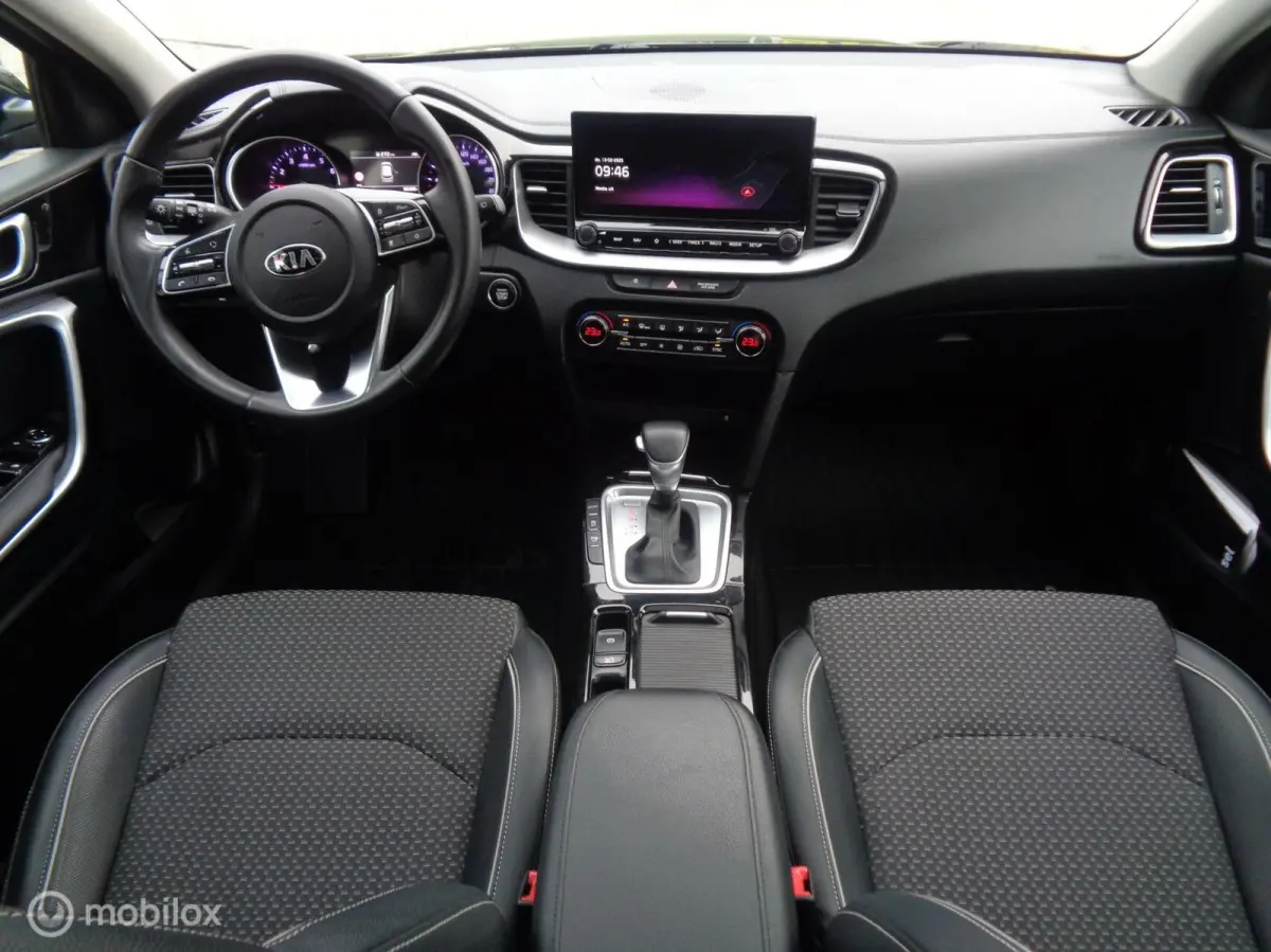 1.4 T-GDi Executive/AUTOMAAT/Navi/Panoramadak/Half Leer/18''Lm/Trekhaak/JBL-sound/1st eig