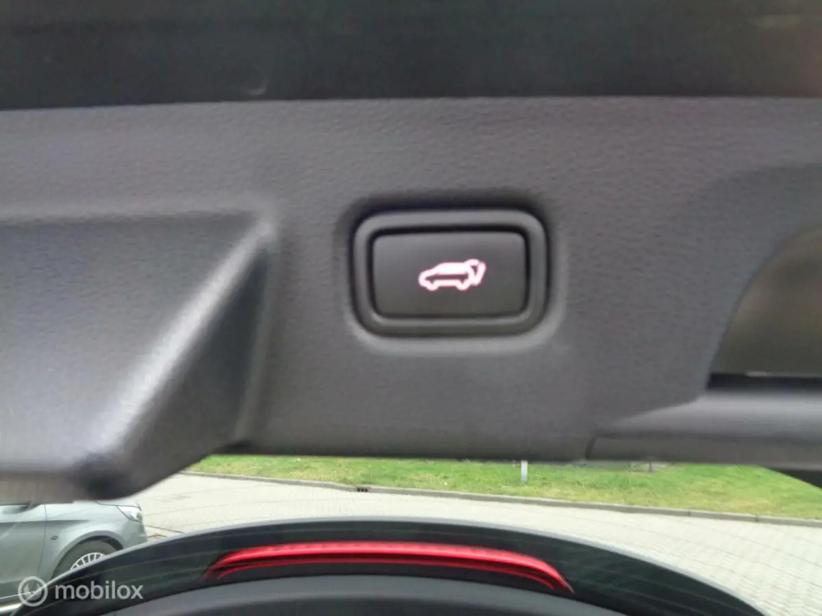 1.4 T-GDi Executive/AUTOMAAT/Navi/Panoramadak/Half Leer/18''Lm/Trekhaak/JBL-sound/1st eig