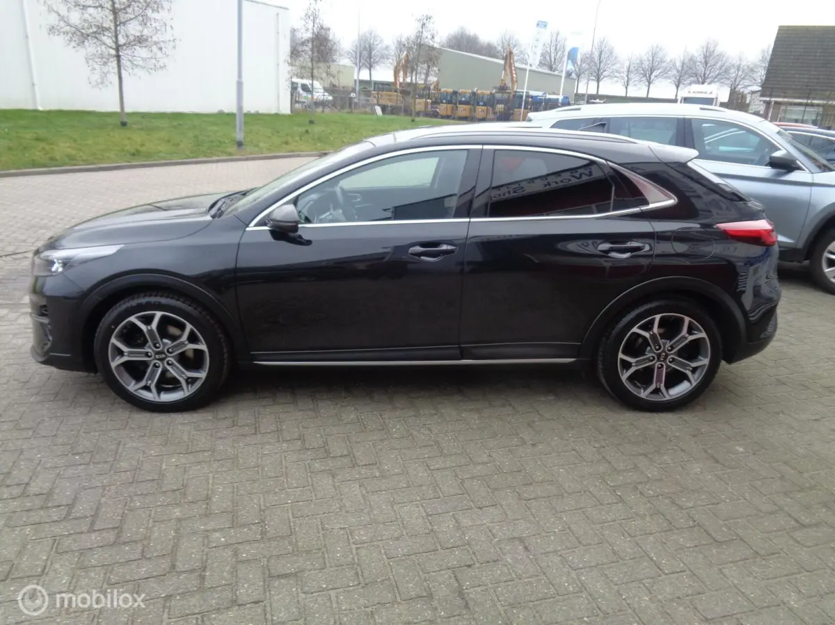 1.4 T-GDi Executive/AUTOMAAT/Navi/Panoramadak/Half Leer/18''Lm/Trekhaak/JBL-sound/1st eig