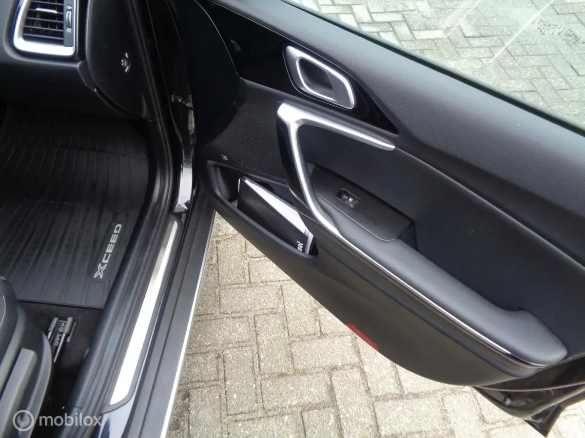 1.4 T-GDi Executive/AUTOMAAT/Navi/Panoramadak/Half Leer/18''Lm/Trekhaak/JBL-sound/1st eig