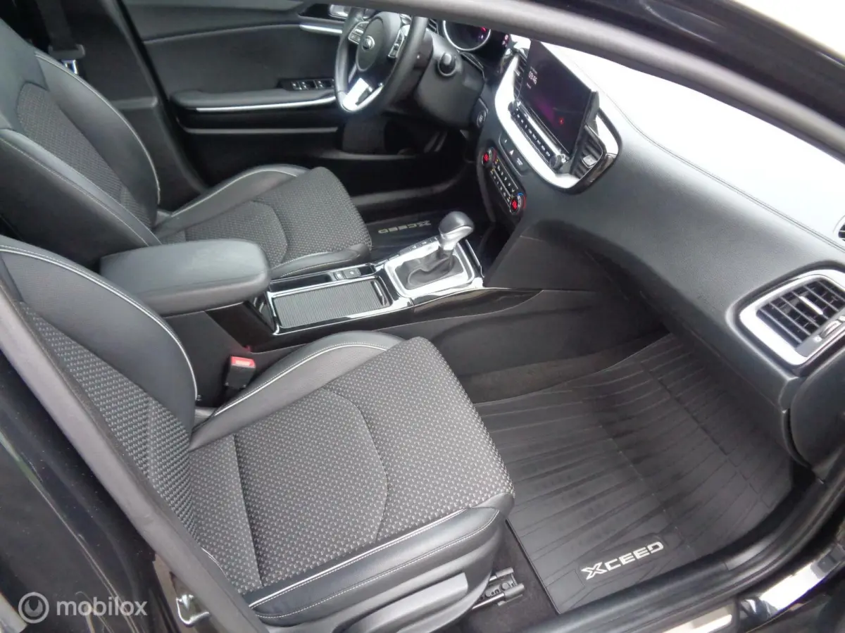 1.4 T-GDi Executive/AUTOMAAT/Navi/Panoramadak/Half Leer/18''Lm/Trekhaak/JBL-sound/1st eig