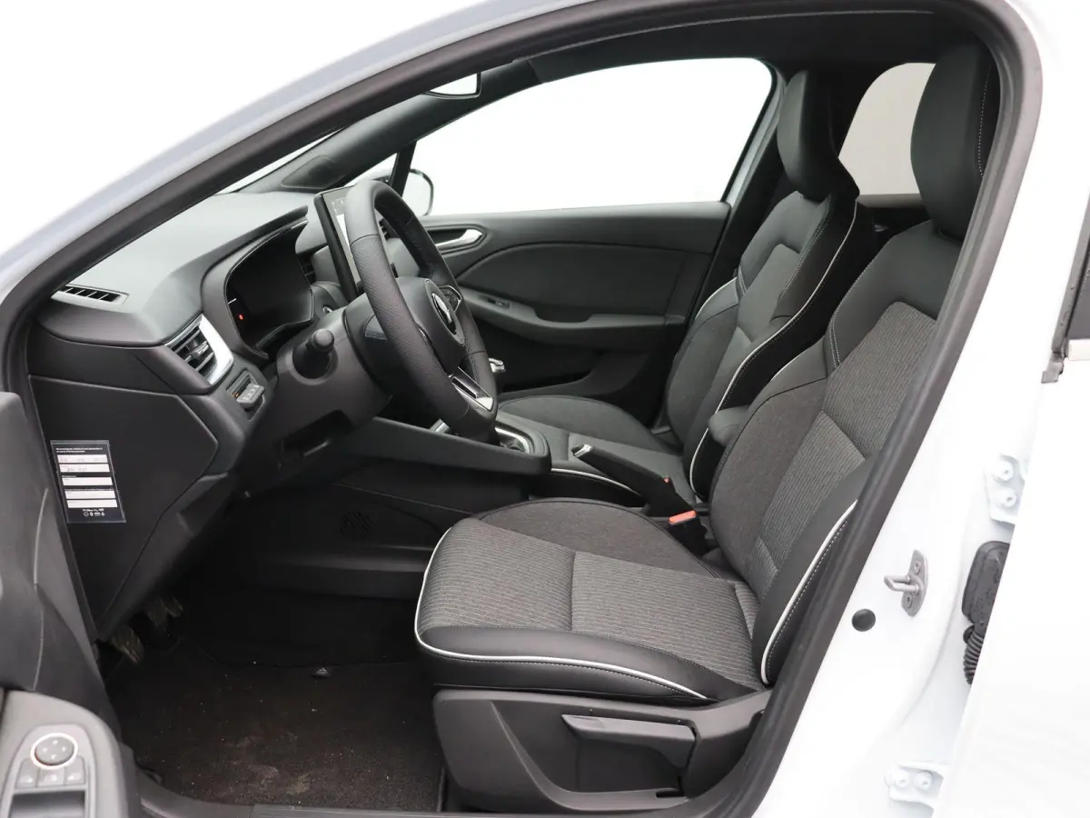 1.0T MT Intense+ | 8 jaar garantie | Stoel- en stuurwielverwarming | Adaptieve cruise control |