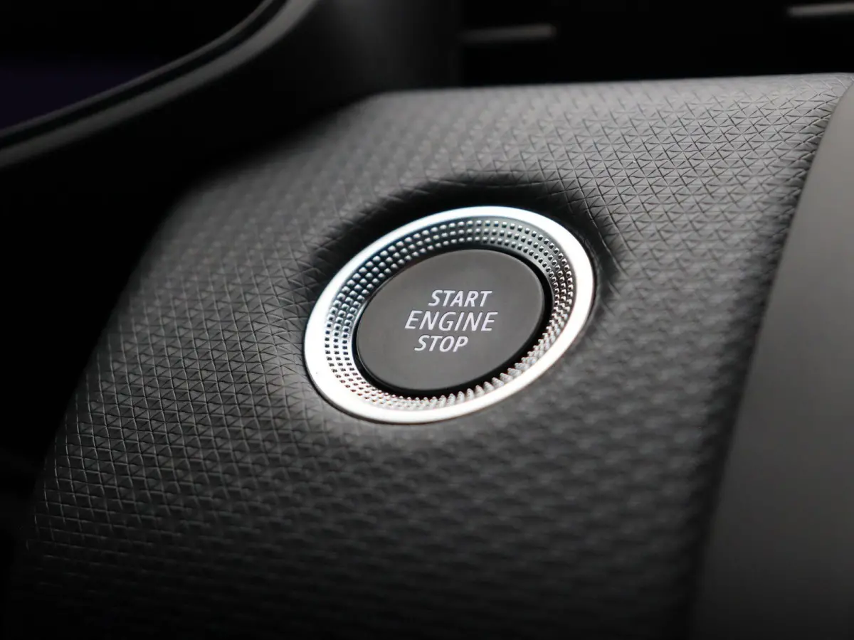 1.0T MT Intense+ | 8 jaar garantie | Stoel- en stuurwielverwarming | Adaptieve cruise control |