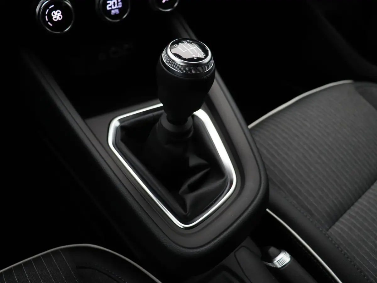 1.0T MT Intense+ | 8 jaar garantie | Stoel- en stuurwielverwarming | Adaptieve cruise control |