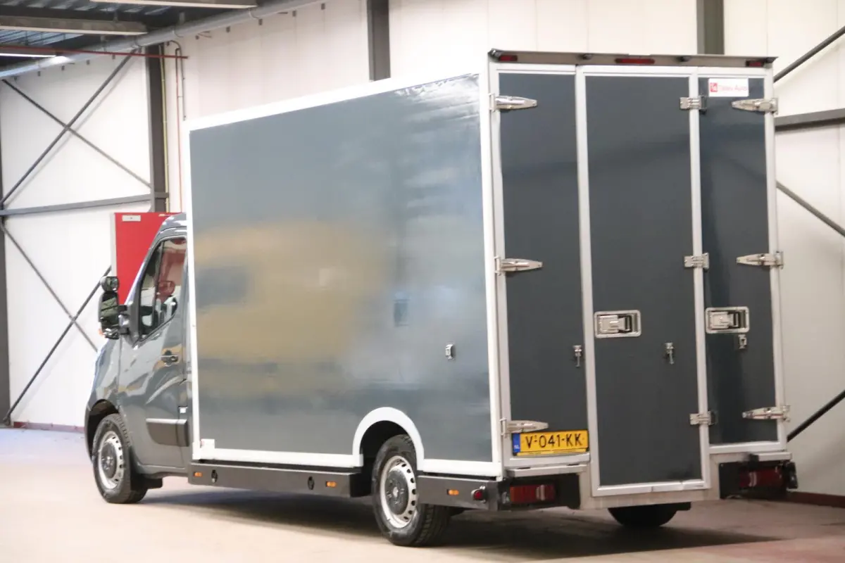 T35 2.3 dCi 170PK AUTOMAAT PAARDENWAGEN LOWLINER VERKOOPWAGEN