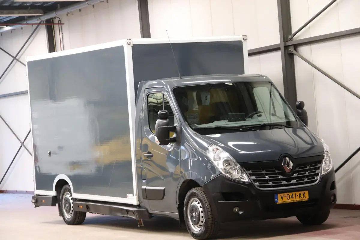 T35 2.3 dCi 170PK AUTOMAAT PAARDENWAGEN LOWLINER VERKOOPWAGEN