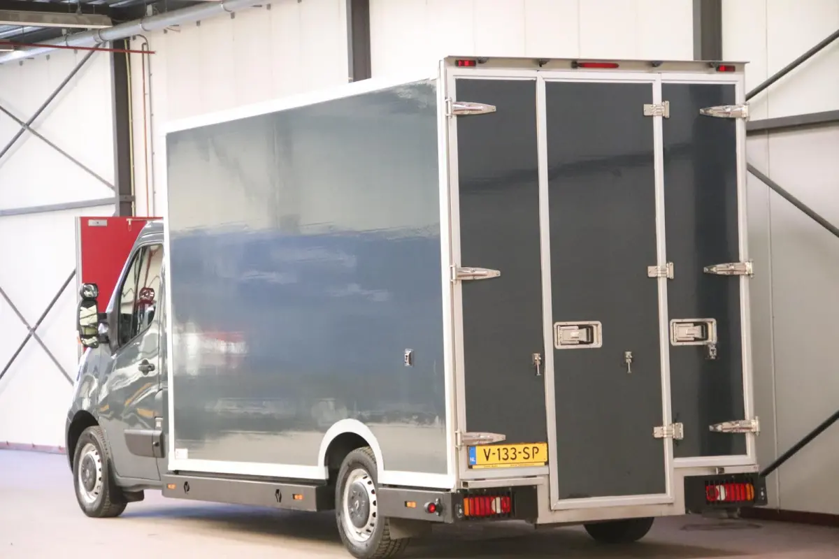 2.3 dCi 170PK AUTOMAAT LOWLINER VERKOOPWAGEN