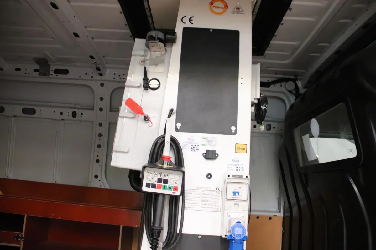 2.3 dCi HOOGWERKER HUBARBEITSBÜHNE NACELLE TIME ETL 26