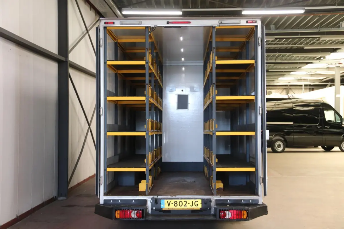 2.3 dCi AUTOMAAT LOWLINER Renault Master  VERKOOPWAGEN Lange Versie