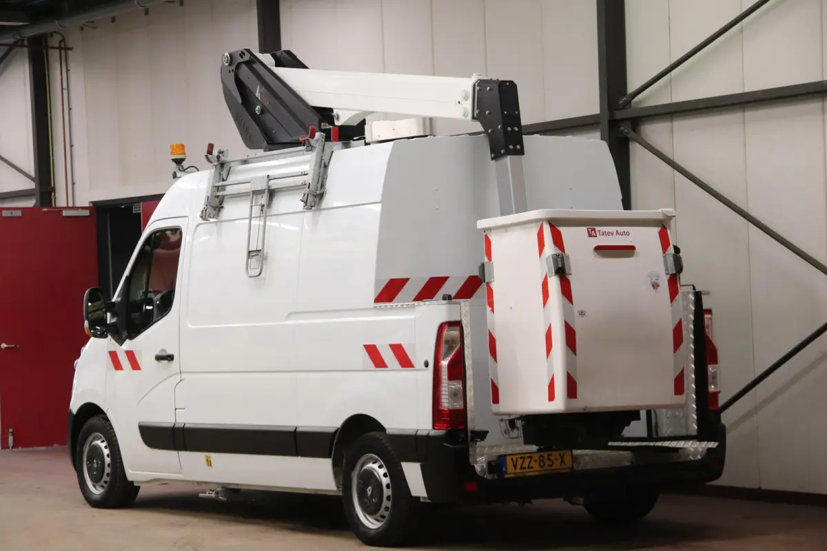 2.3 dCi AUTO HOOGWERKER HUBARBEITSBÜHNE NACELLE